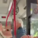Tuča u beogradskom prevozu, putnici u šoku! Napao maloletnicu i njenog druga, pa dobio po tamburi