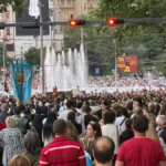 Hiljade vernika u Spasovdanskoj litiji! Pojas Presvete Bogorodice prenosi se do Hrama Svetog Save