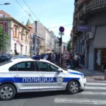 Užasna nesreća u centru Beograda: Automobil oborio dva motora - povređeni ljudi leže po ulici! (VIDEO)