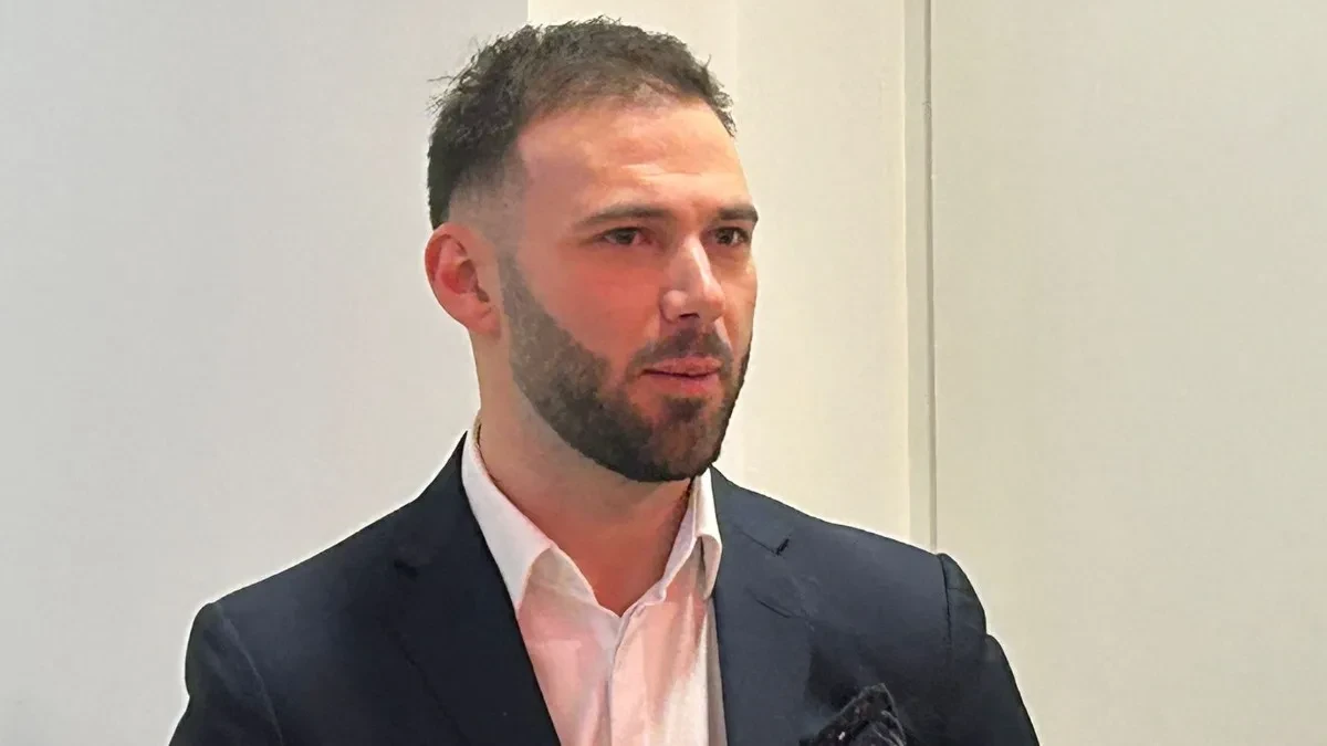 Više se ne kriju: Marko Gačić objavio forku sa novom devojkom!