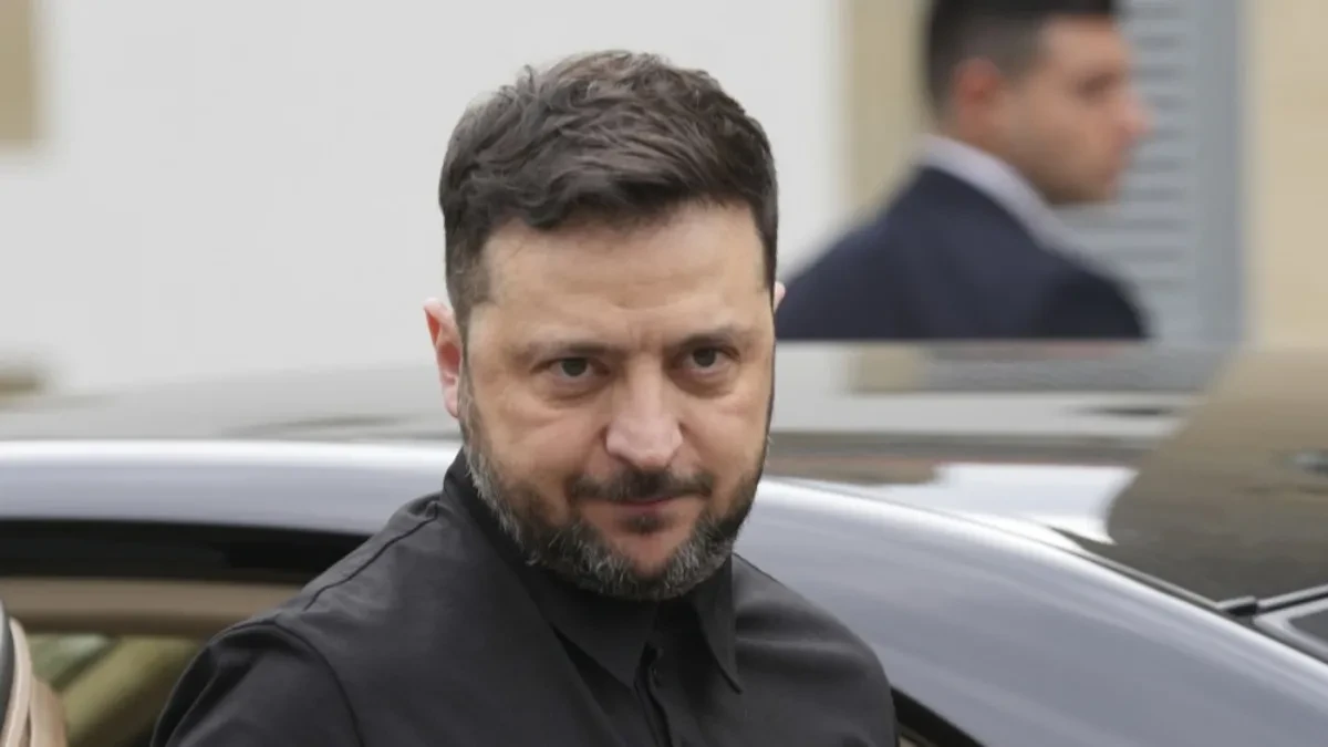 Zelenski ismeva Putina: Rusija više nije snažna - parada bez vojne opreme!