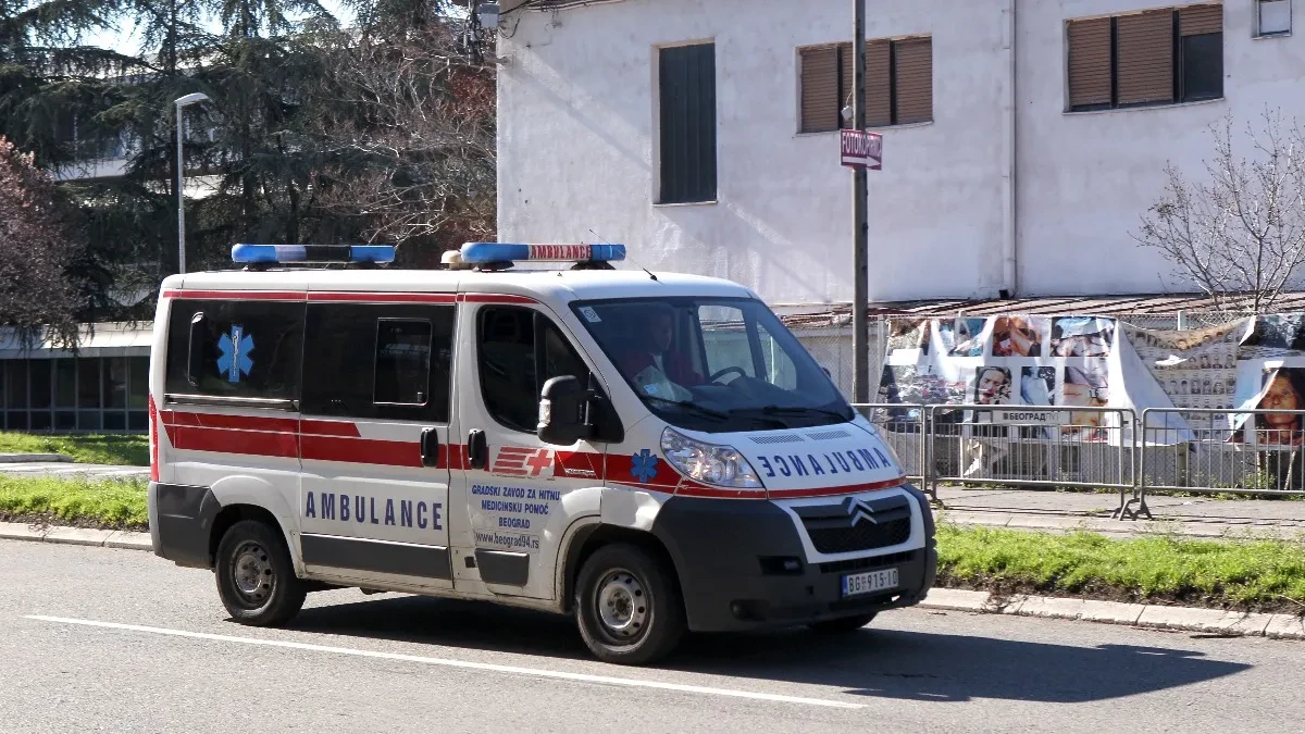 Detalji užasa u Grockoj! Dete od jednu i po godinu se prišunjalo točku, otac ga pregazio traktorom