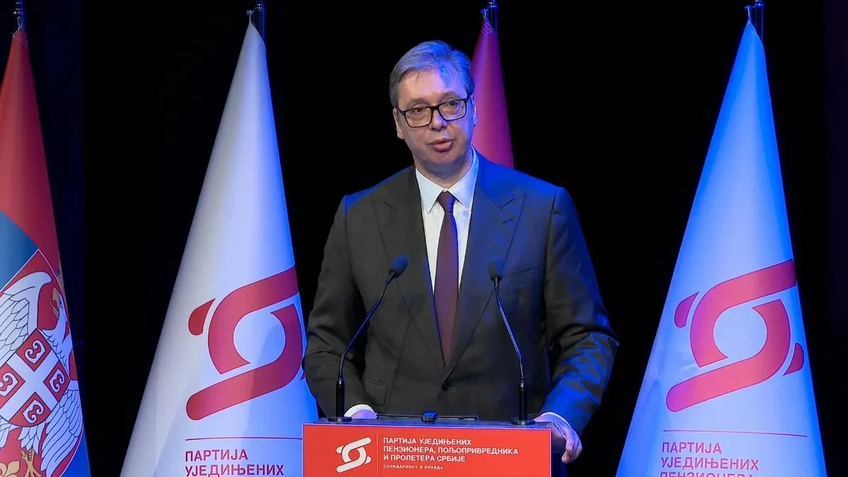 Država sprema veliki paket za penzionere! Vučić: Reč je o značajno većim iznosima