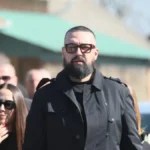 Estradni par doživeo tešku saobraćajnu nesreću: Sleteli u Drinu!