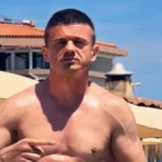 Evo šta je dečko Jovane Jeremić do sada krio: Skinuo se i ponosno pokazao čime raspolaže! (FOTO)