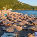 Gužve na putu, borba za parking i mesto na plaži -  stari problemi u Čanju prete da pokvare sezonu