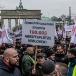 Kraj nemačkog sna, 100.000 ljudi leti na ulicu! Giganti gase 10.000 fabrika i beže iz zemlje, isplivali šokantni podaci: