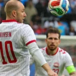 Kristijan Eriksen ponovo kolabirao na terenu! Potresne scene u Danskoj, utakmica odmah prekinuta