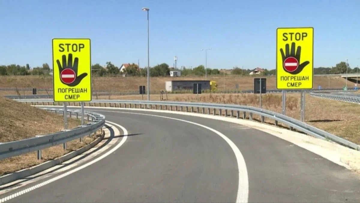 Manijak vozio kontrasmerom, pa se zakucao u čoveka: Nova nesreća zbog nesavesnih vozača!