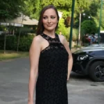 Mokra haljina Aleksandre Prijović pomutila um svima, žele odlepile: Otkriva stomak i ističe sve najizazovnije, a nimalo