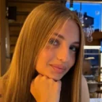 Nakon što je pretučena, sada šokira: Isplivale intimne fotografije ćerke Dejana Petrovića, javnost u šoku!