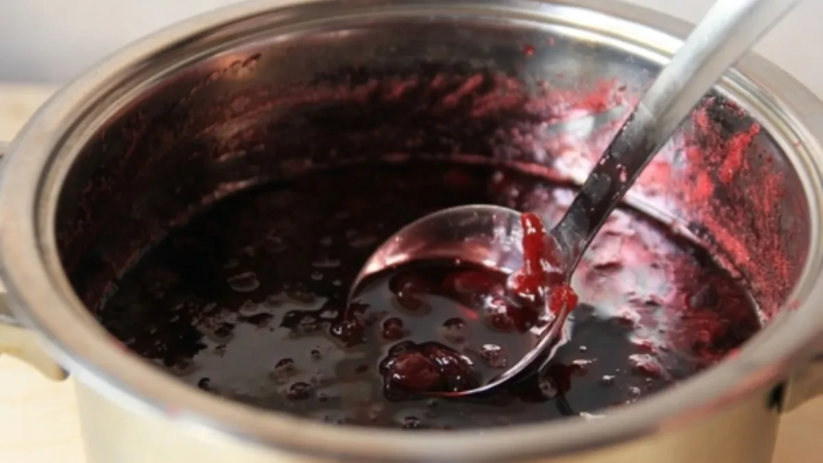 Ovako se nekada pravio sirup od višanja: Stari recept koji daje pun ukus voća
