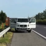 Pevač doživeo horor nasred puta! U autu od 250.000 evra mu se desilo ovo!