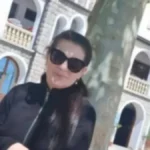 Pevačica u šestoj deceniji rodila ćerku: