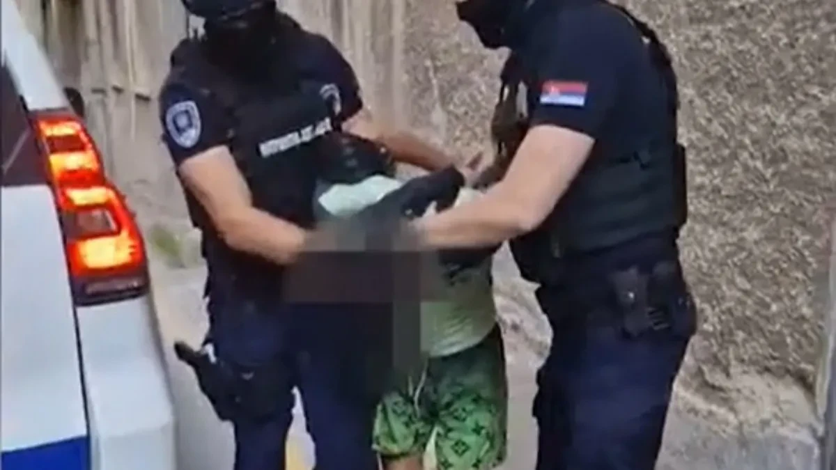 Pogledajte snimak hapšenja bombaša sa Novog Beograda: