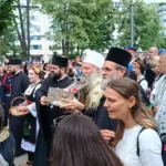 SPC saopštio tačan broj: Evo koliko se ljudi poklonilo Pojasu Presvete Bogorodice (VIDEO)