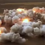 Trenutak užasa snimljen kamerom: Rusi bacili bombe od 3.000 kilograma, pakao se sručio na ukrajinsku vojsku