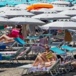 Zabranjeni peškiri na poznatom letovalištu: Kazne i do 5.000 evra, razlog ostavio turiste u šoku