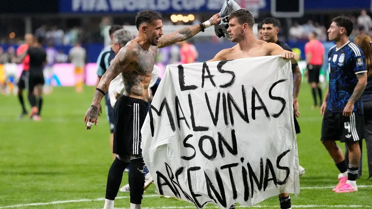 Argentincima preti ozbiljna kazna FIFA zbog transparenta koji su igrači nosili posle utakmice