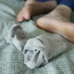 Čarape nikada ne ostavljajte blizu kreveta: Kada čujete zbog čega neće vam više pasti na pamet to da radite