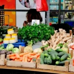 Cene voća i povrća raznolike u Srbiji - luk od 40 do 60 dinara, paprika 80, jabuka do 150 dinara
