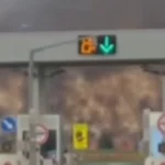 Crni oblak progutao nebo: Pogledajte jezive snimke buktinje u Inđiji (VIDEO)