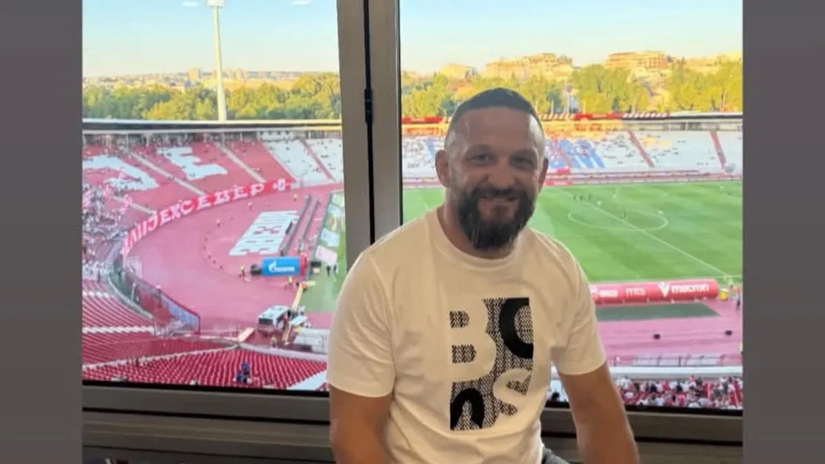 Čuveni MMA borac došao da bodri Zvezdu, pohvalio se fotografijom sa