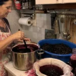 Domaći sok od aronije: Kako se pravi, čuva od kvarenja i pravilno pije, jer tu svi greše!