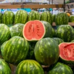 Domaćice oduševljene: Trik za sečenje lubenice koji štedi vreme i živce