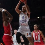 Doneo nezapamćenu odluku: Larkin platio da napusti Efes i pređe u Fenerbahče