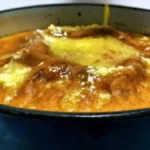 Gibanica od kukuruznog brašna, prelivena kajmakom, čisto zadovoljstvo za telo i dušu