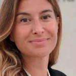 Intesa Sanpaolo ubrzava razvoj naprednih savetodavnih usluga u Centralnoj i Istočnoj Evropi i Egiptu pokretanjem nove mreže finansijskih savetnika