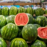 Jedna od omiljenih letnjih voćki može da napravi problem: Evo ko ne bi smeo da jede lubenicu