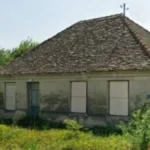 Kuća od 169 kvadrata prodaje se za 17.000 evra! Ima lokal, veliko dvorište i baštu