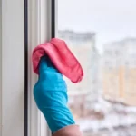 Lenji trik za čišćenje prozora: Prljavština nestaje kao čarobnim štapićem, probajte što pre