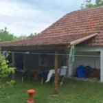 Neverica zbog oglasa iz Srbije! Kuća sa placem od 10 ari prodaje se za cenu polovnog automobila (FOTO)