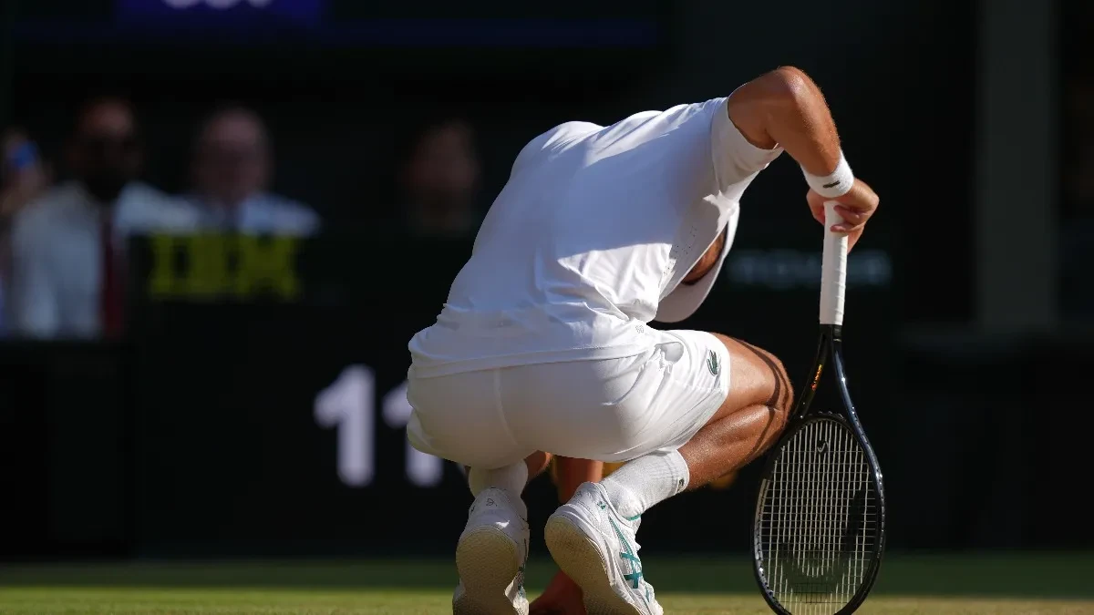 Novak Đoković završio u kapsuli (FOTO)