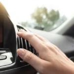 Ovo dugme na kontrolnoj tabli leti vredi zlata - auto se hladi mnogo brže, a troši manje goriva