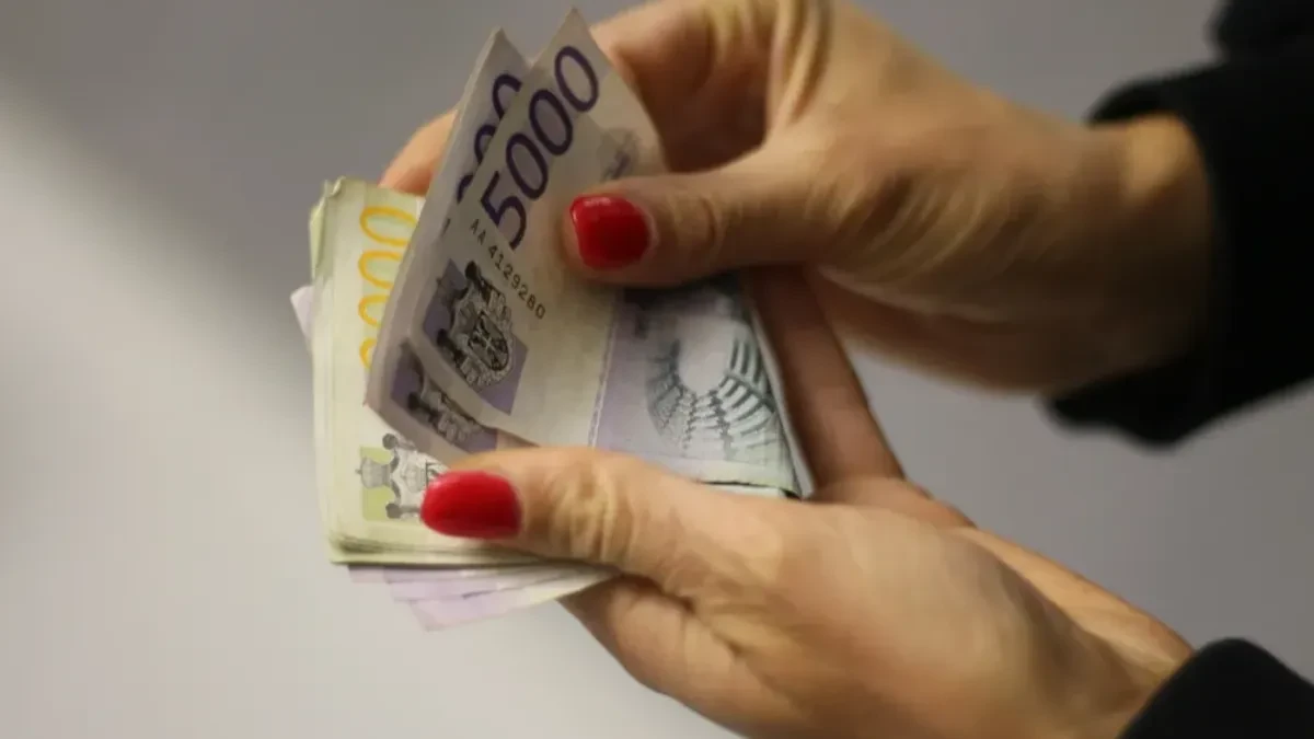 Pare ležu najkasnije do ovog datuma: Oglasio se PIO fond!
