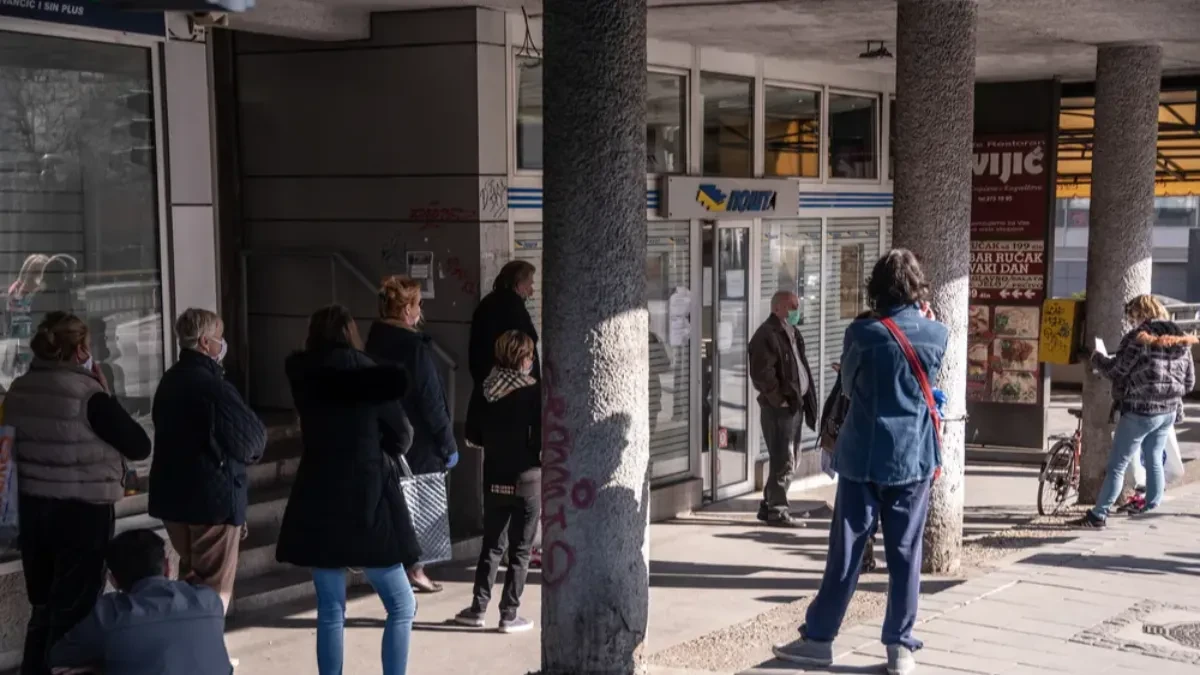 Penzioneri, spremite se za 3. avgust! Kreće podela vaučera! Ovo su pravila i ko sve može da se prijavi za pomoć