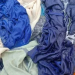 Šta kada jedan komad upropasti svu garderobu? Kako izvući boju iz odeće koja se obojila u bubnju?