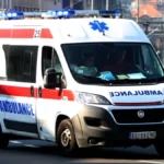 Stravična nesreća na Vračaru: Automobil pokosio ženu na trotoaru, ostala bez obe noge