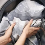 Većina greši kada pere posteljinu: Samo ova temperatura uklanja ono što se ne vidi golim okom
