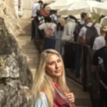 Voditeljka RTS-a svedočila čudu na Ostrogu! Zabeležila nezaboravan trenutak