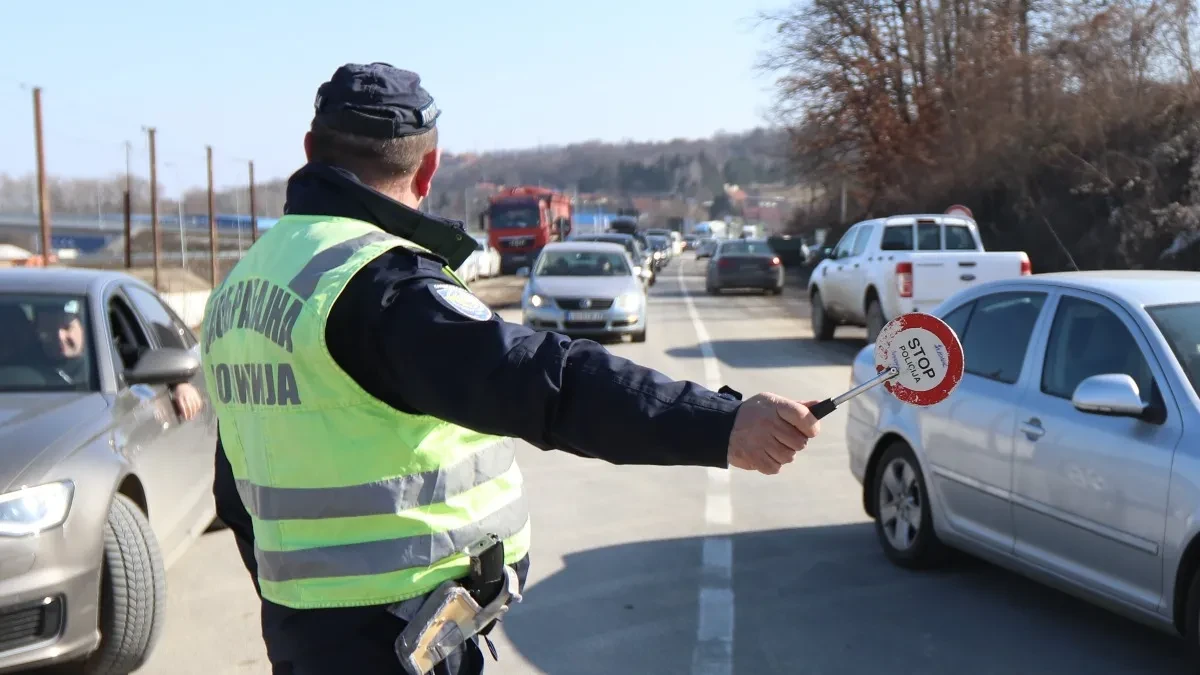 Bahati vozač uhvaćen kod Kragujevca: Nagazio