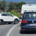 Beograđanin ostao bez oba točka na automobilu! Saobraćajna nezgoda u Velikoj Župi, rizična deonica na putu ka primorju (FOTO)