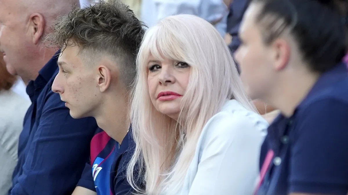 Čuvala je krave, pa se latila mikrofona: Ova pevačica danas uživa u bogatstvu, a malo ko zna da je bila dva puta klinički mrtva