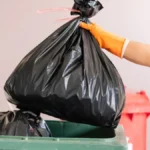 Đubre ima jači miris leti? Ne pričinjava vam se, stvarno je tako, a ovo je razlog