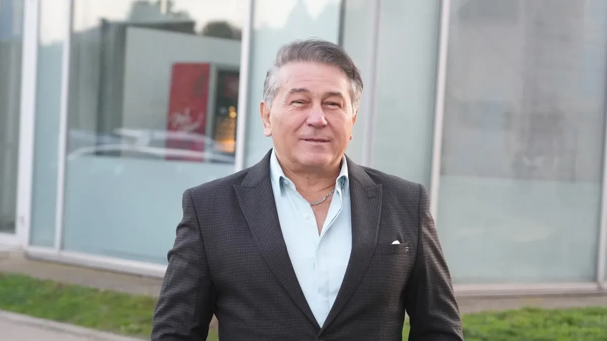 Decenijama su ćutali o aferi! Halid Muslimović konačno progovorio o pevačici: