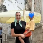 Goga Sekulić sa sinom pod Ostrogom: Pevačicin sin ima problem sa govorom, a ovako priča o bolnoj temi
